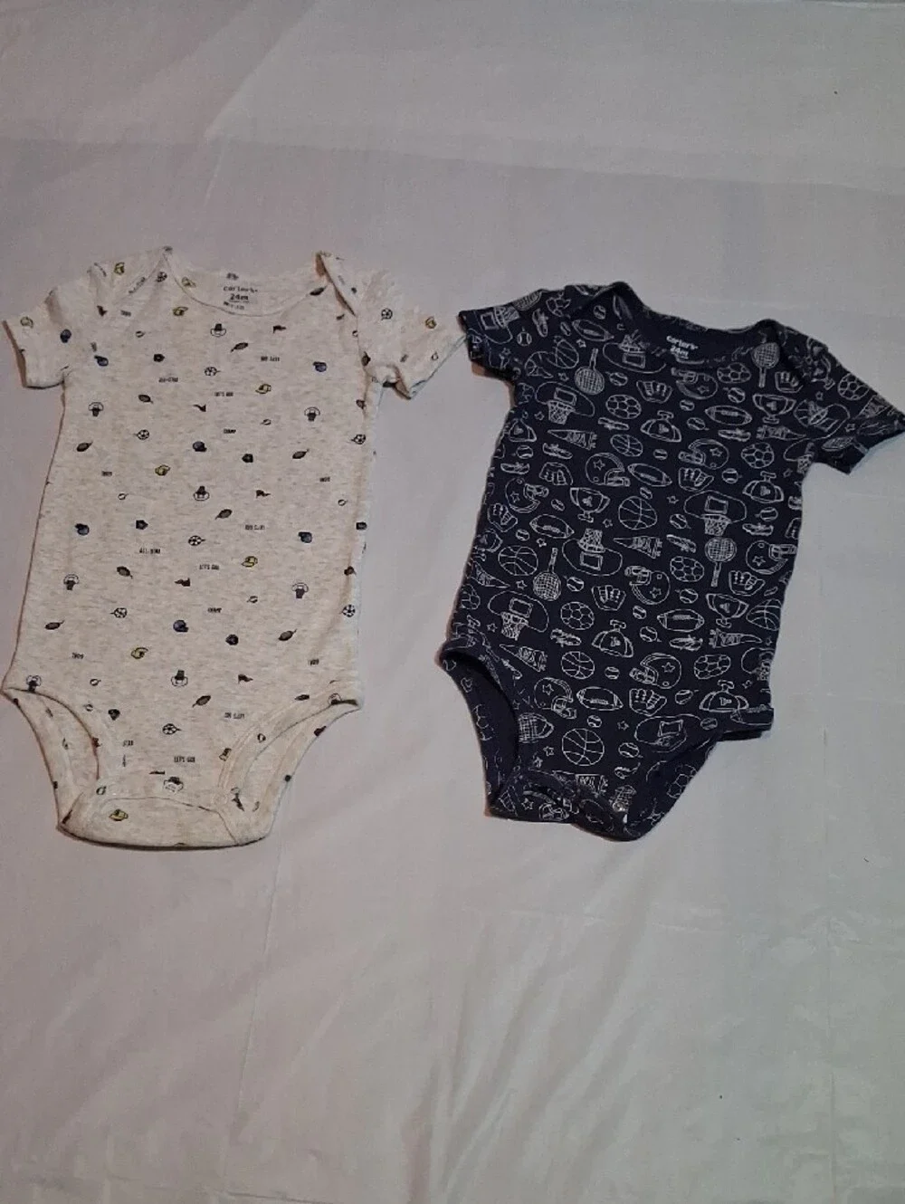 🏀 Carter's Baby Boys Allover Sports Print Bodysuits 24M (Set Of 2) 🏈